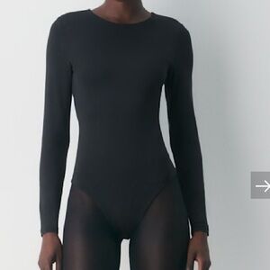 Aritzia Original Contour Turn Bodysuit-Black